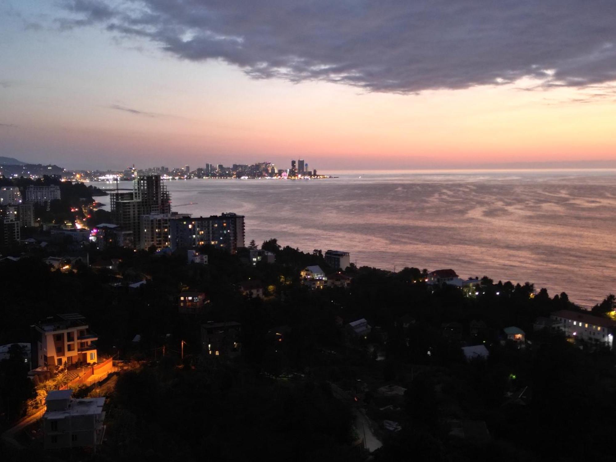 Green Yard Hotel Batumi Zewnętrze zdjęcie