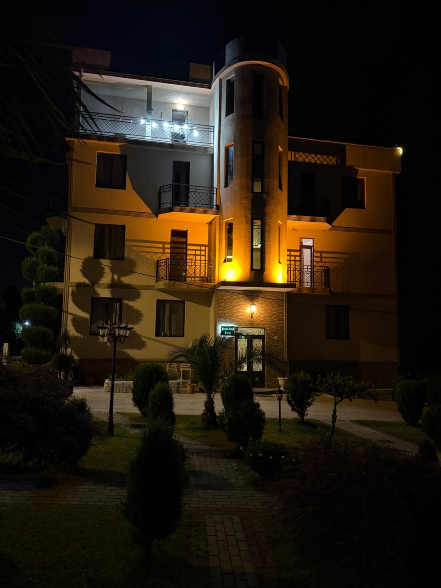 Green Yard Hotel Batumi Zewnętrze zdjęcie